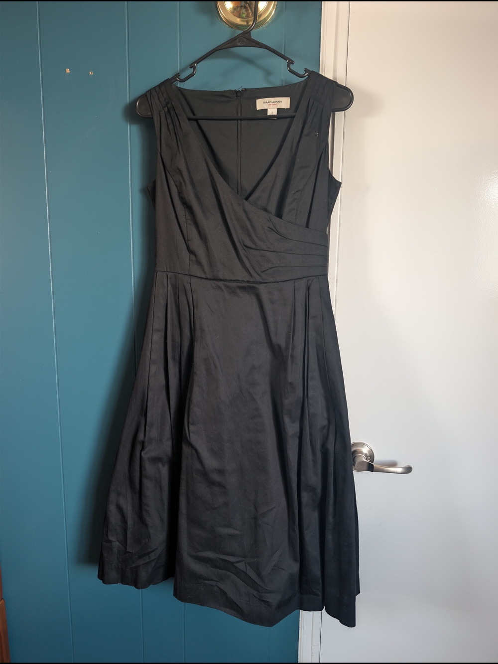 Classic Black Sleeveless V-Neck Dress